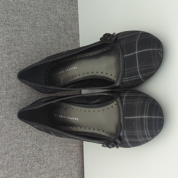 Black plaid heels size 8 - Picture 2 of 5